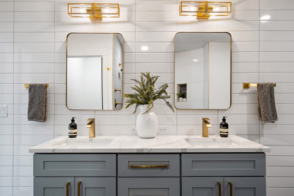 1410 N Knights Dr 44