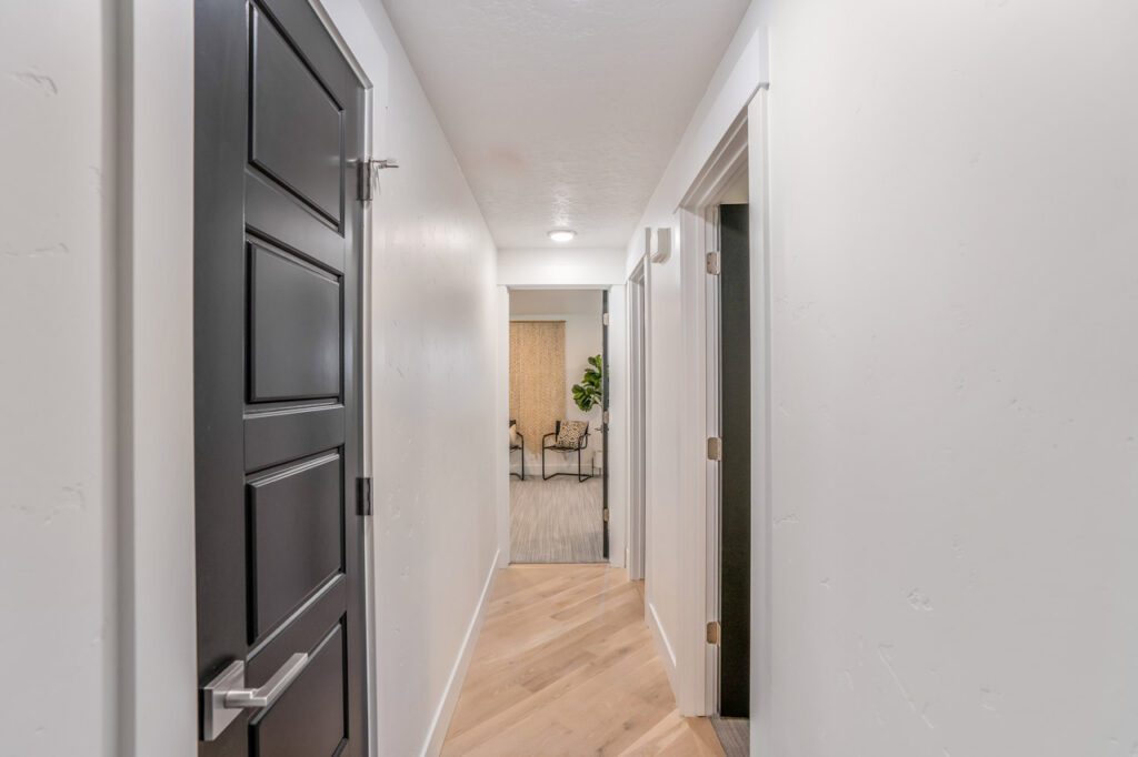 2269 S Scyene Way 23