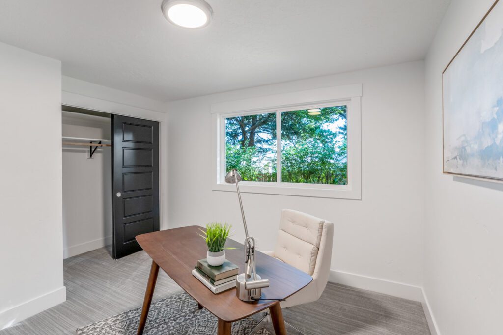 2269 S Scyene Way 24