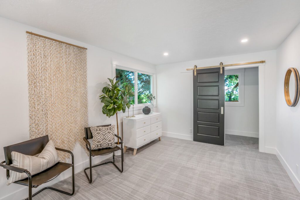 2269 S Scyene Way 32