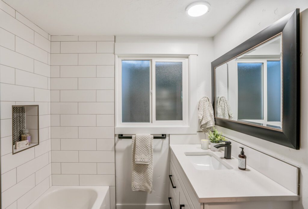 2269 S Scyene Way 43