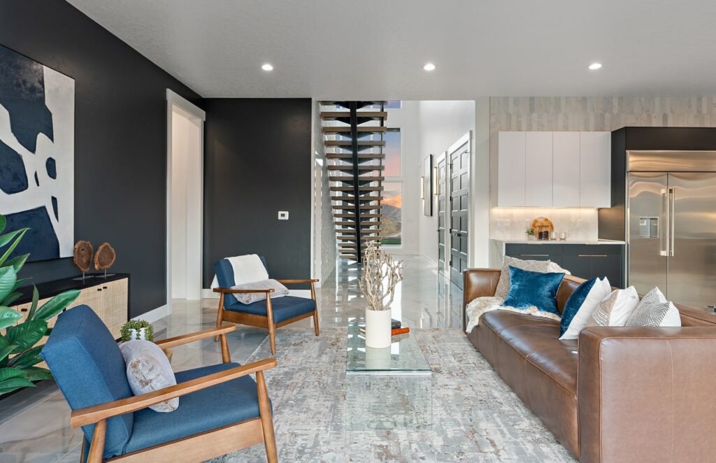 6599 N High Valley 16