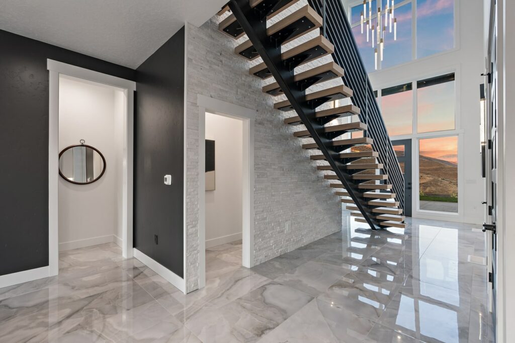 6599 N High Valley 25