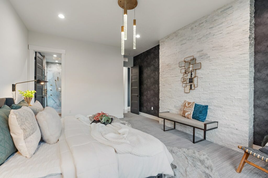 6599 N High Valley 31