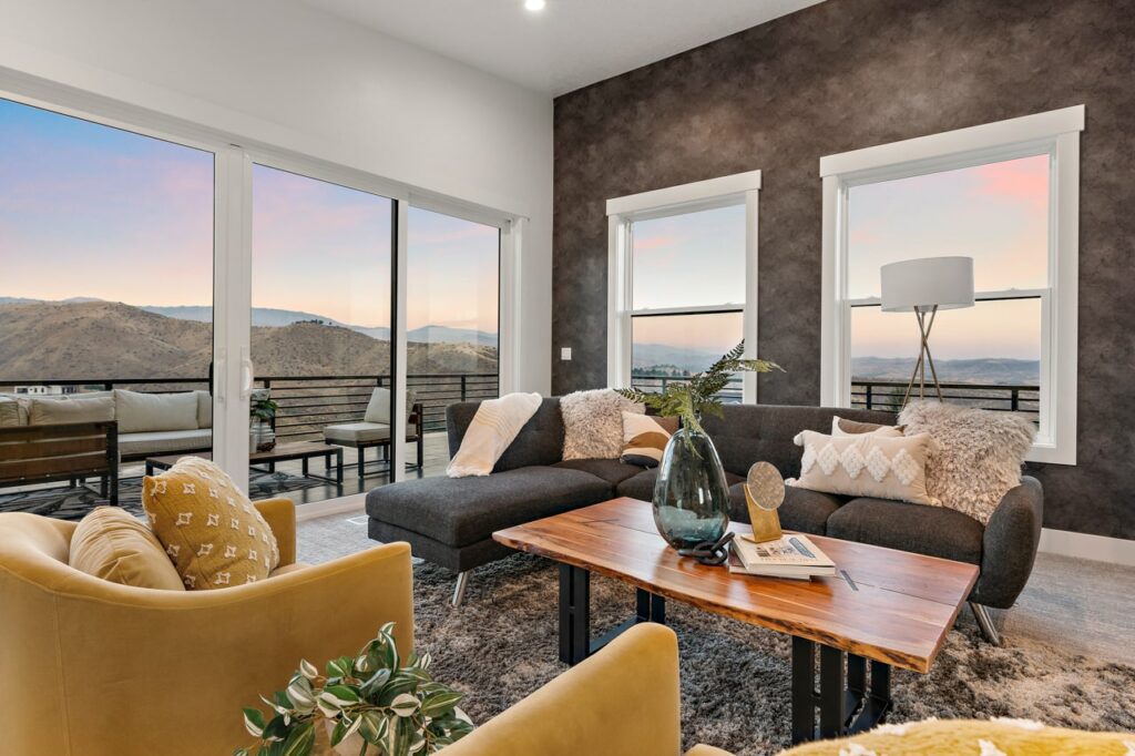 6599 N High Valley 49