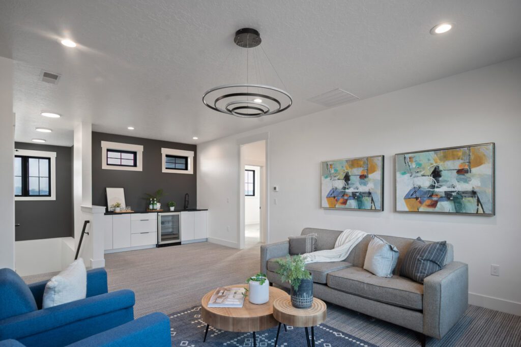 75 Upstairs Living Area