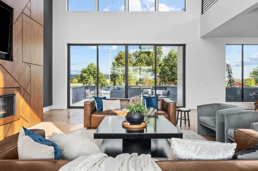 Living Room Exterior View