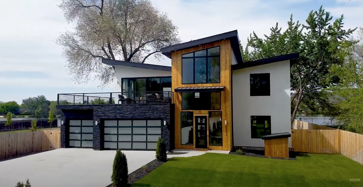 thumbnail of a playable video